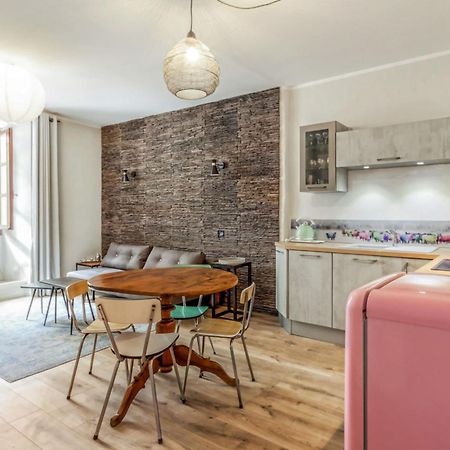 Appartement Sainte Claire Vintage - Welkeys Annecy Exterior photo
